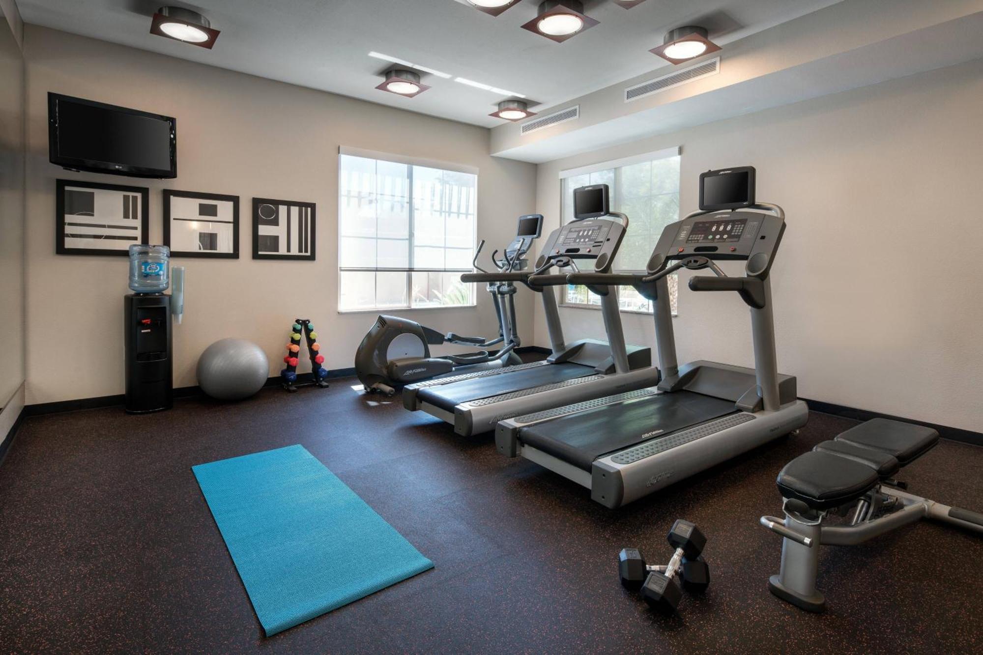Towneplace Suites By Marriott San Diego Carlsbad / ויסטה מראה חיצוני תמונה