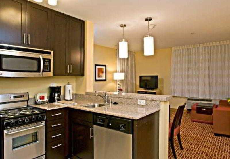 Towneplace Suites By Marriott San Diego Carlsbad / ויסטה מראה חיצוני תמונה