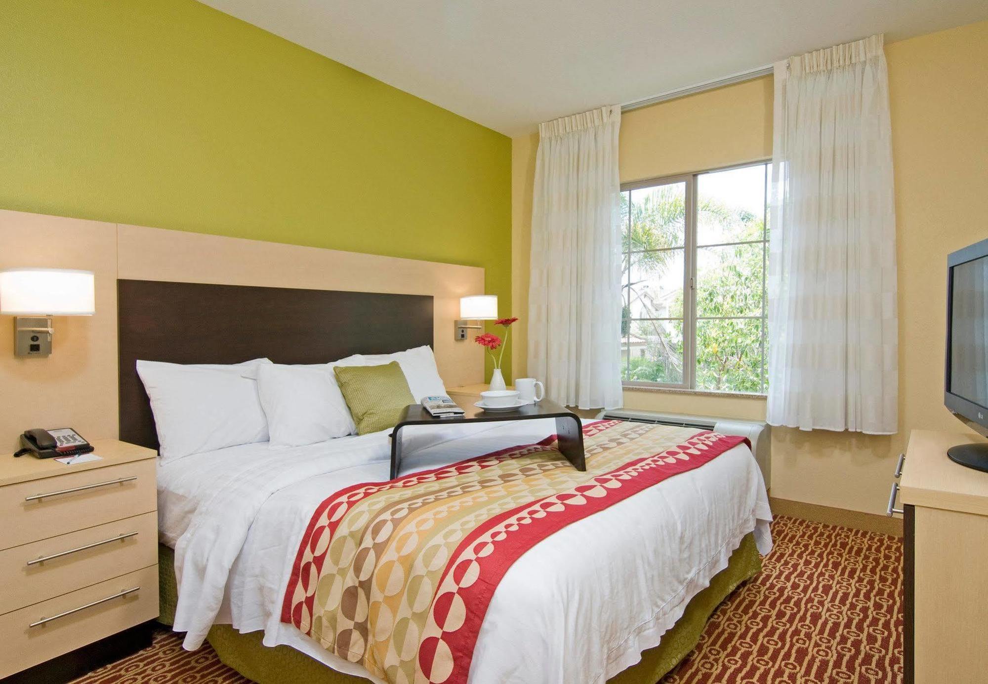 Towneplace Suites By Marriott San Diego Carlsbad / ויסטה מראה חיצוני תמונה