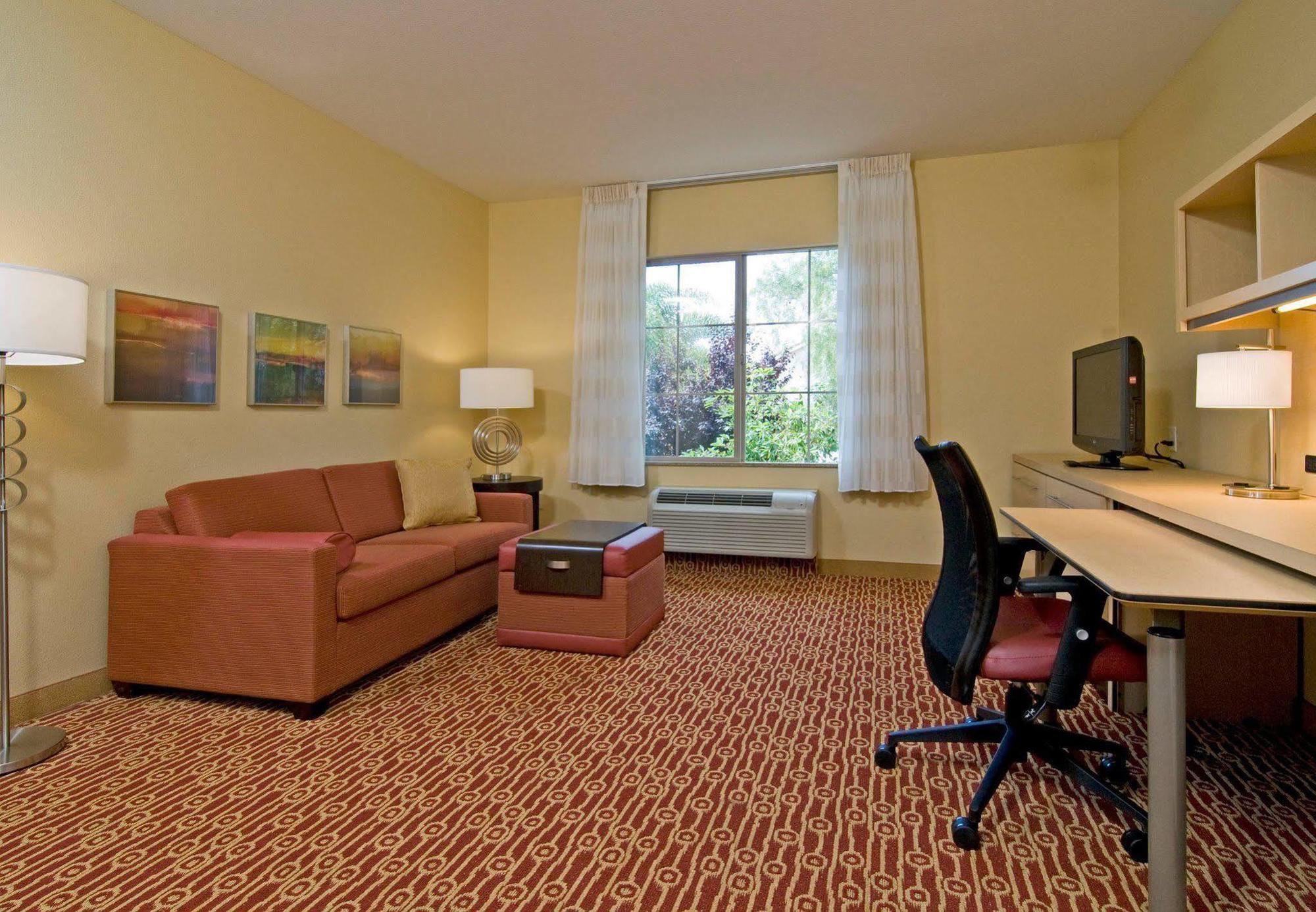Towneplace Suites By Marriott San Diego Carlsbad / ויסטה מראה חיצוני תמונה