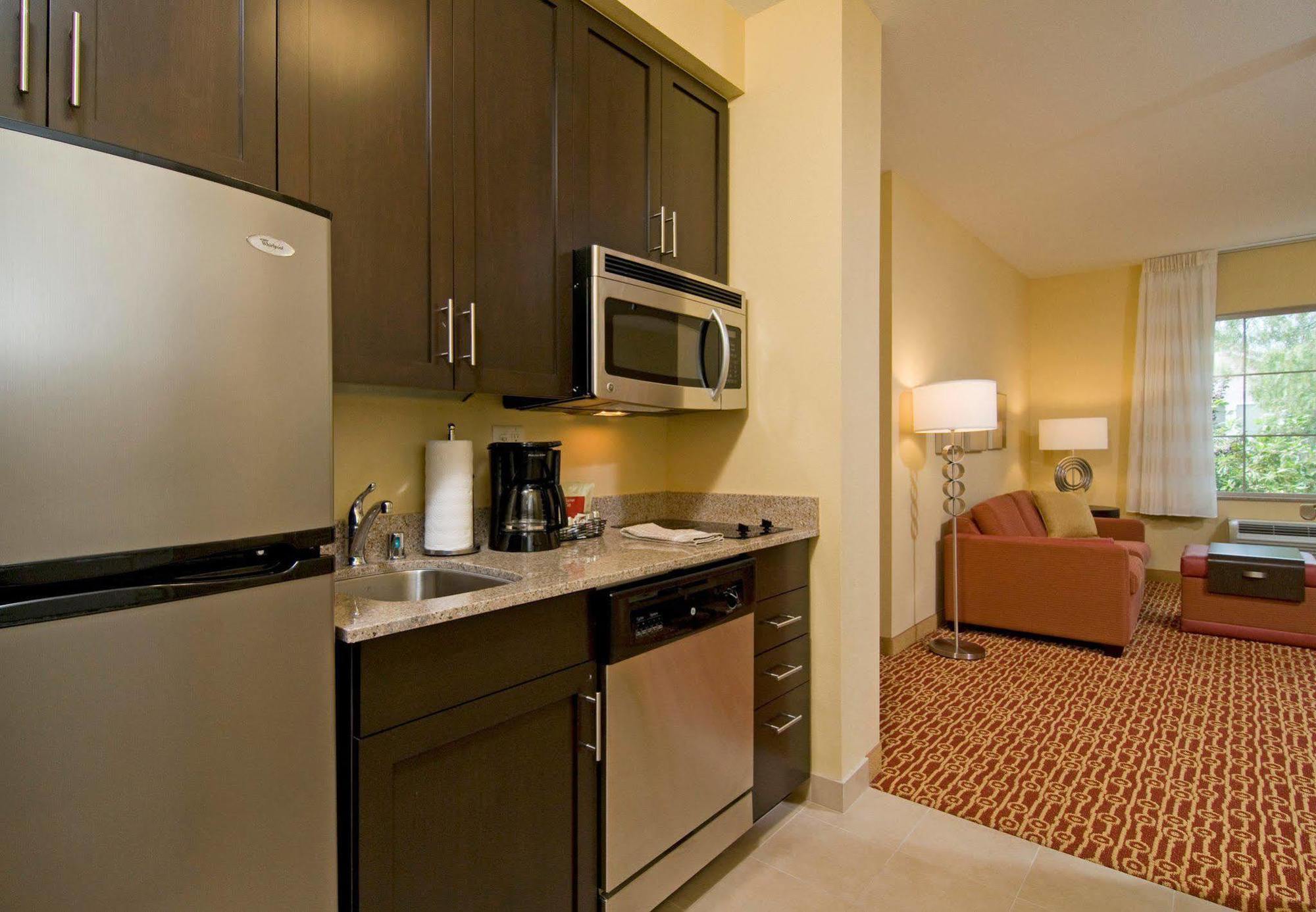 Towneplace Suites By Marriott San Diego Carlsbad / ויסטה מראה חיצוני תמונה